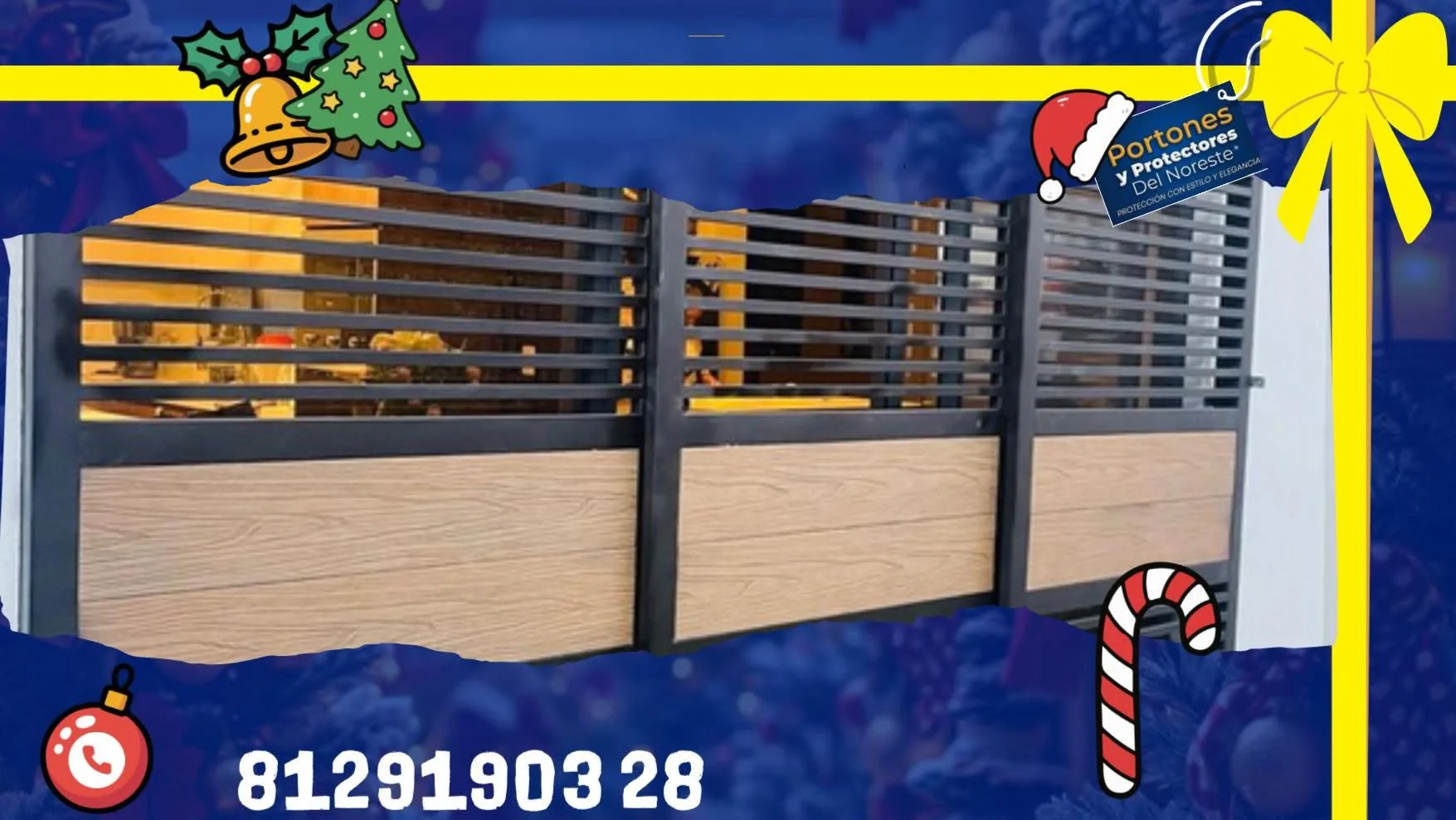 Portón de herrería con paneles tipo madera e iluminación nocturna